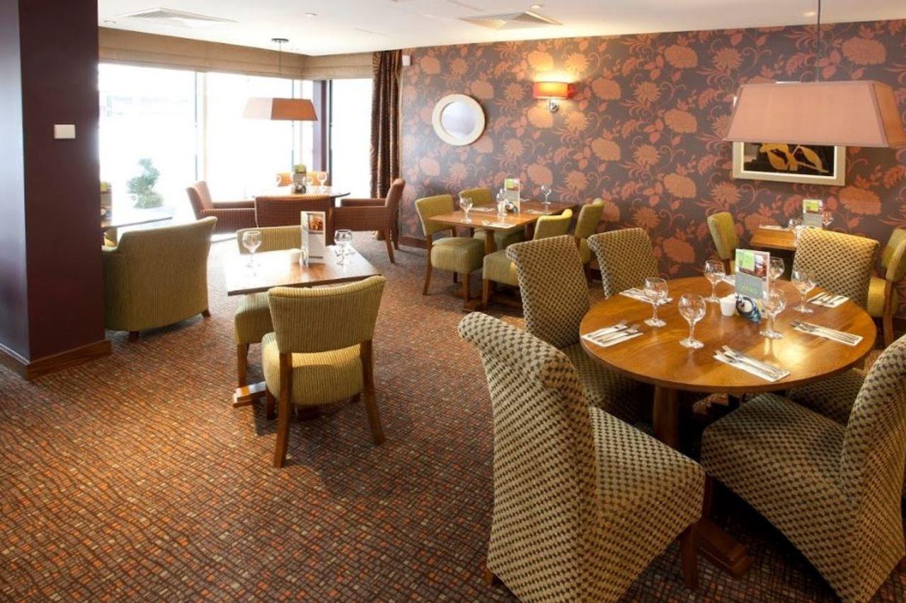 Premier Inn Inverness Centre - River Ness 외부 사진