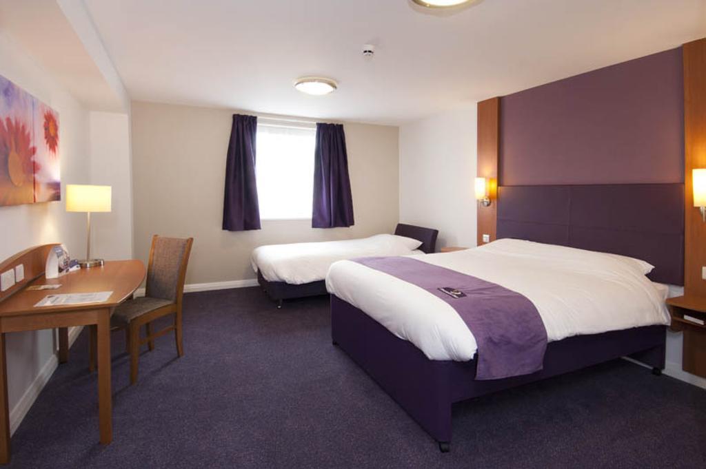 Premier Inn Inverness Centre - River Ness 객실 사진
