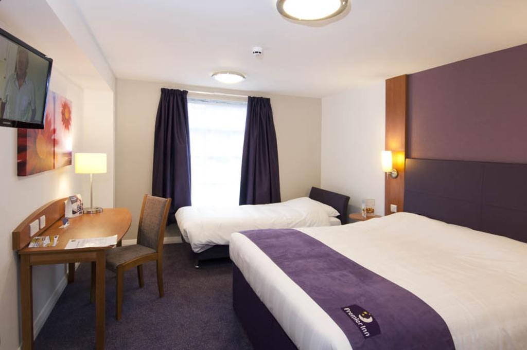 Premier Inn Inverness Centre - River Ness 객실 사진