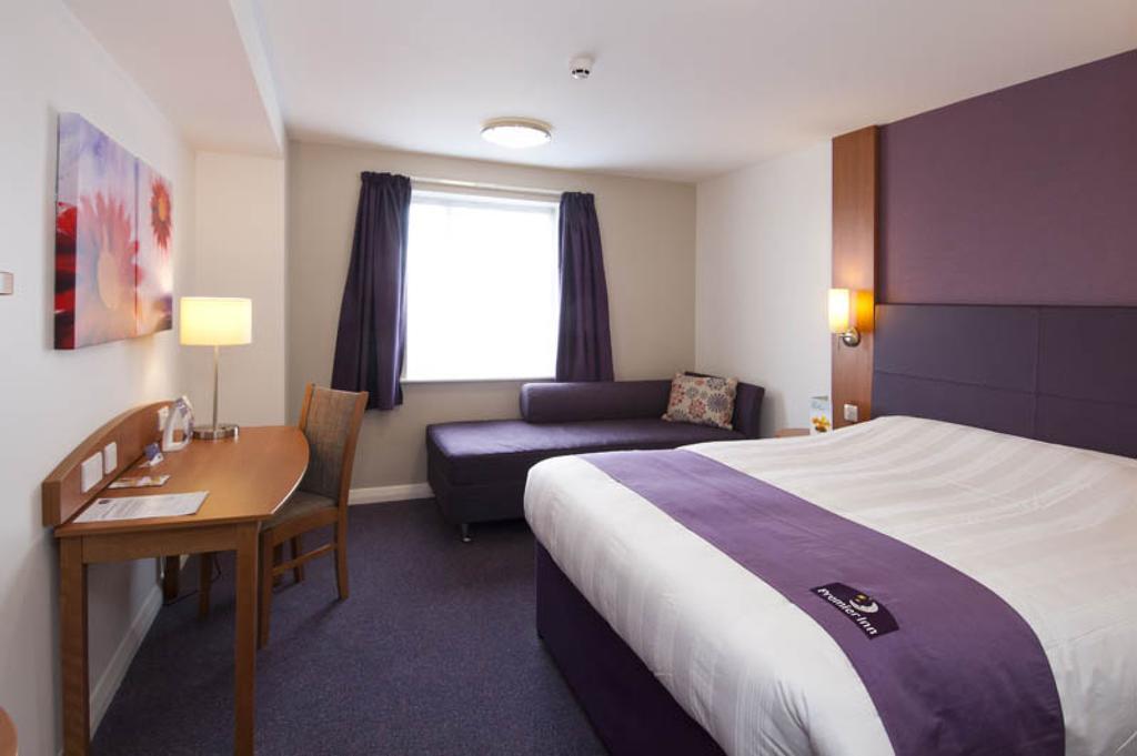 Premier Inn Inverness Centre - River Ness 외부 사진