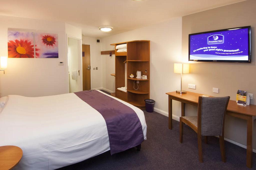 Premier Inn Inverness Centre - River Ness 외부 사진