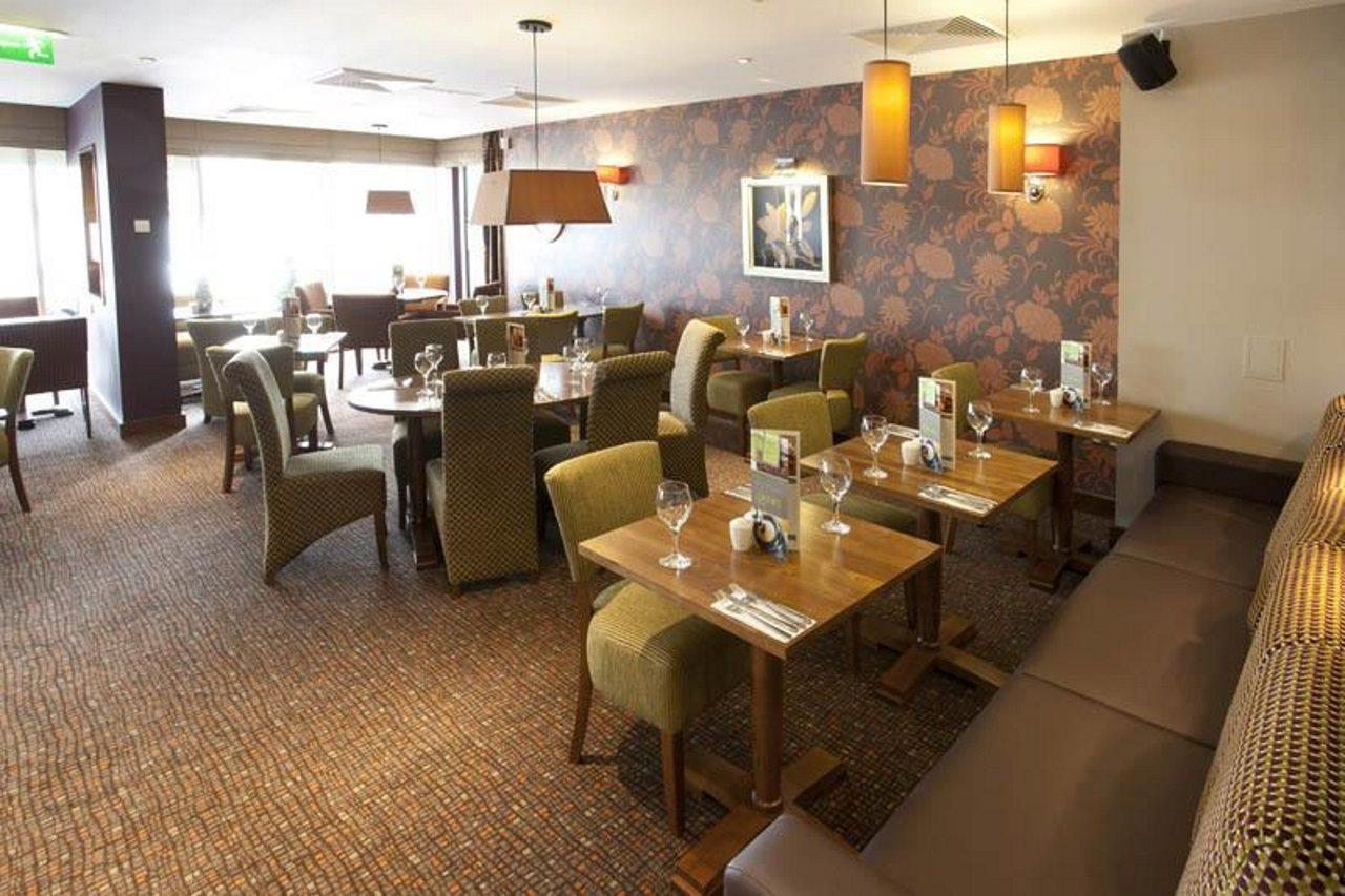 Premier Inn Inverness Centre - River Ness 외부 사진